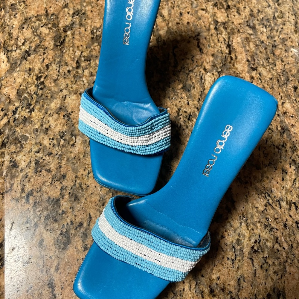 Blue wedge slip on